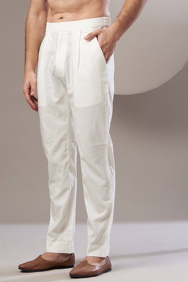White Chanderi Handloom Hand Embroidered Kurta Set by Rar Studio Men at Pernia's Pop Up Shop