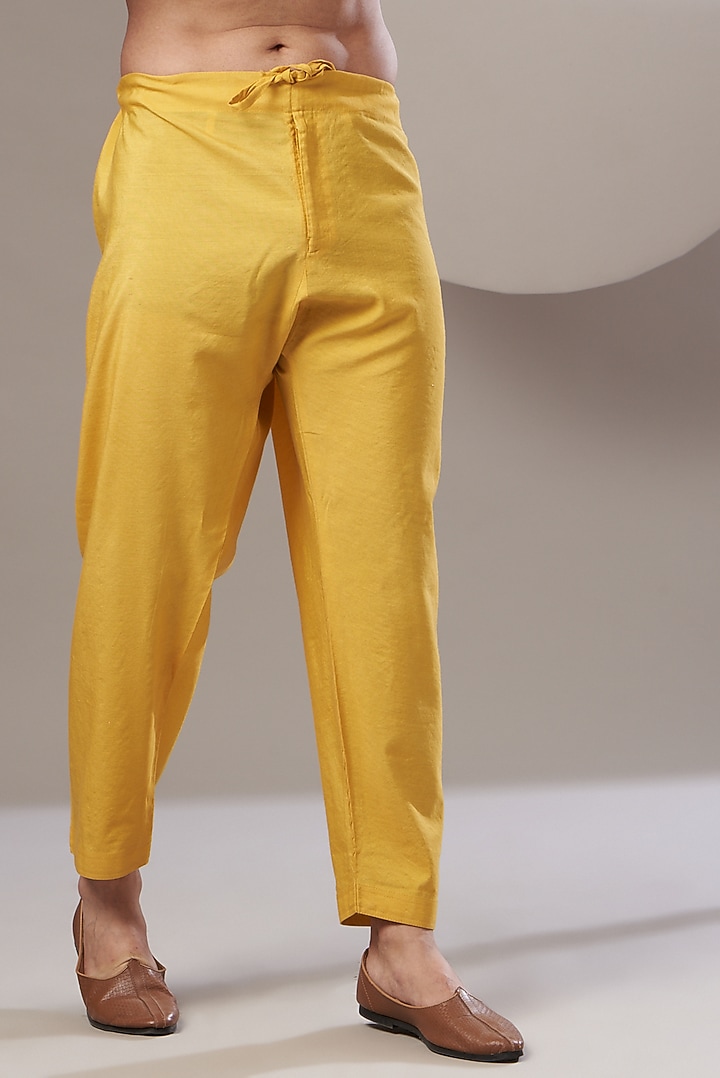 Mustard Embroidered Kurta Set by Rar Studio Men at Pernia's Pop Up Shop