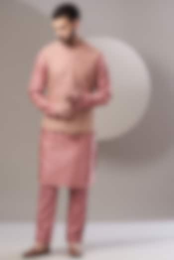Blush Pink Chanderi Kurta Set With Bundi Jacket by Rar Studio Men