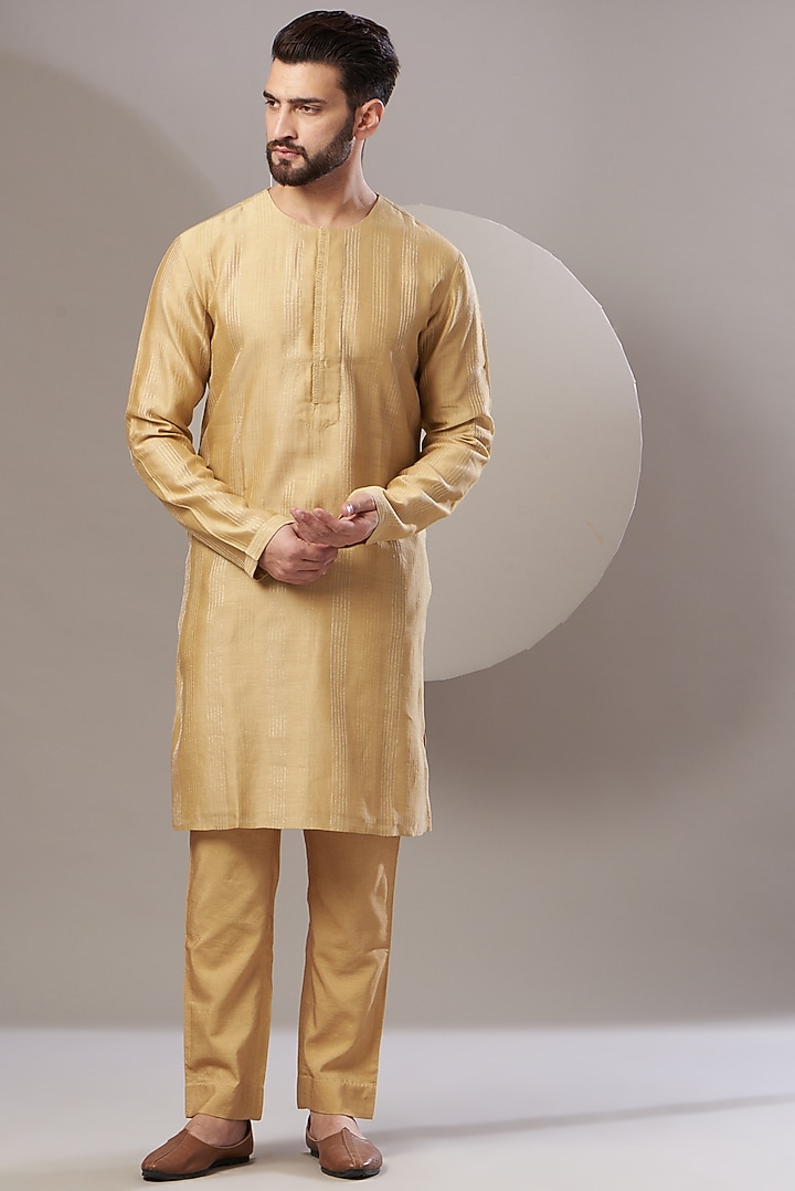 Beige Chanderi Kurta Set With Bundi Jacket by Rar Studio Men at Pernia's Pop Up Shop