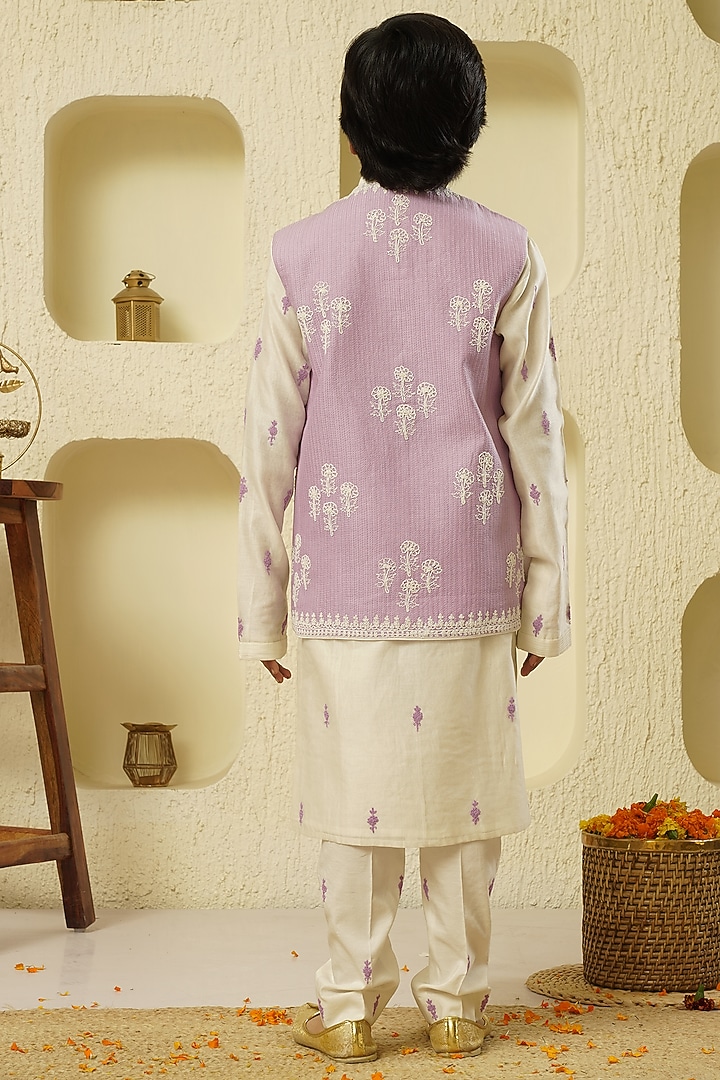 Lilac Chanderi Silk Embroidered Bundi Jacket With Kurta Set by Lil Gems by RAR Studio at Pernia's Pop Up Shop