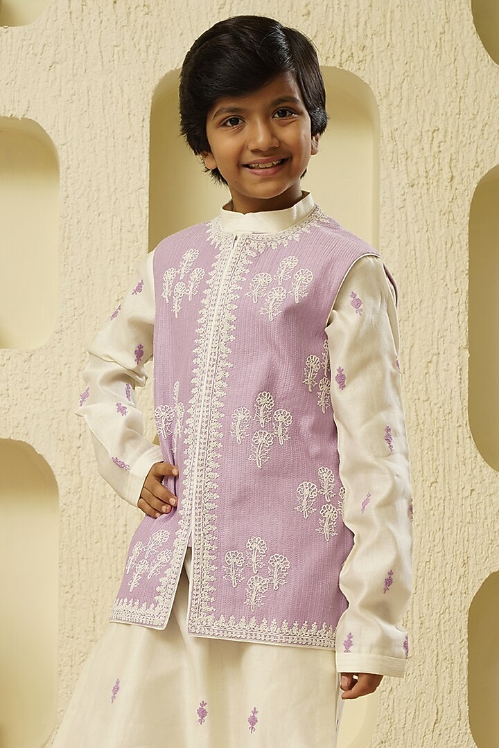 Lilac Chanderi Silk Embroidered Bundi Jacket With Kurta Set by Lil Gems by RAR Studio at Pernia's Pop Up Shop