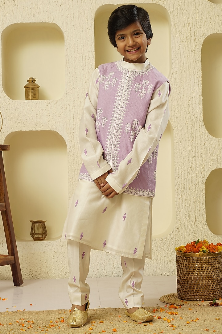 Lilac Chanderi Silk Embroidered Bundi Jacket With Kurta Set by Lil Gems by RAR Studio at Pernia's Pop Up Shop