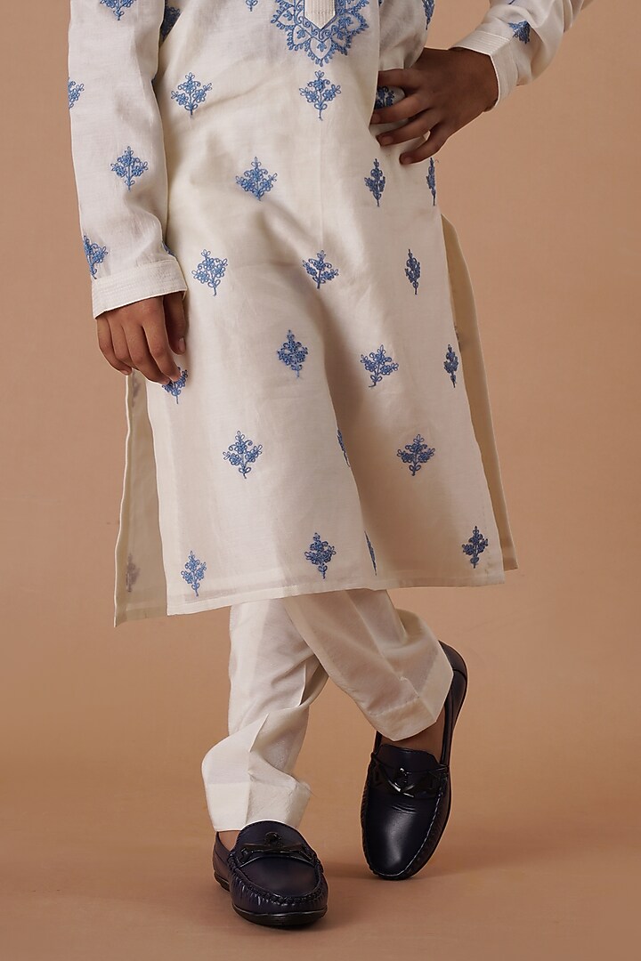 Ivory & Blue Chanderi Embroidered Kurta Set For Boys by Lil Gems by RAR Studio at Pernia's Pop Up Shop