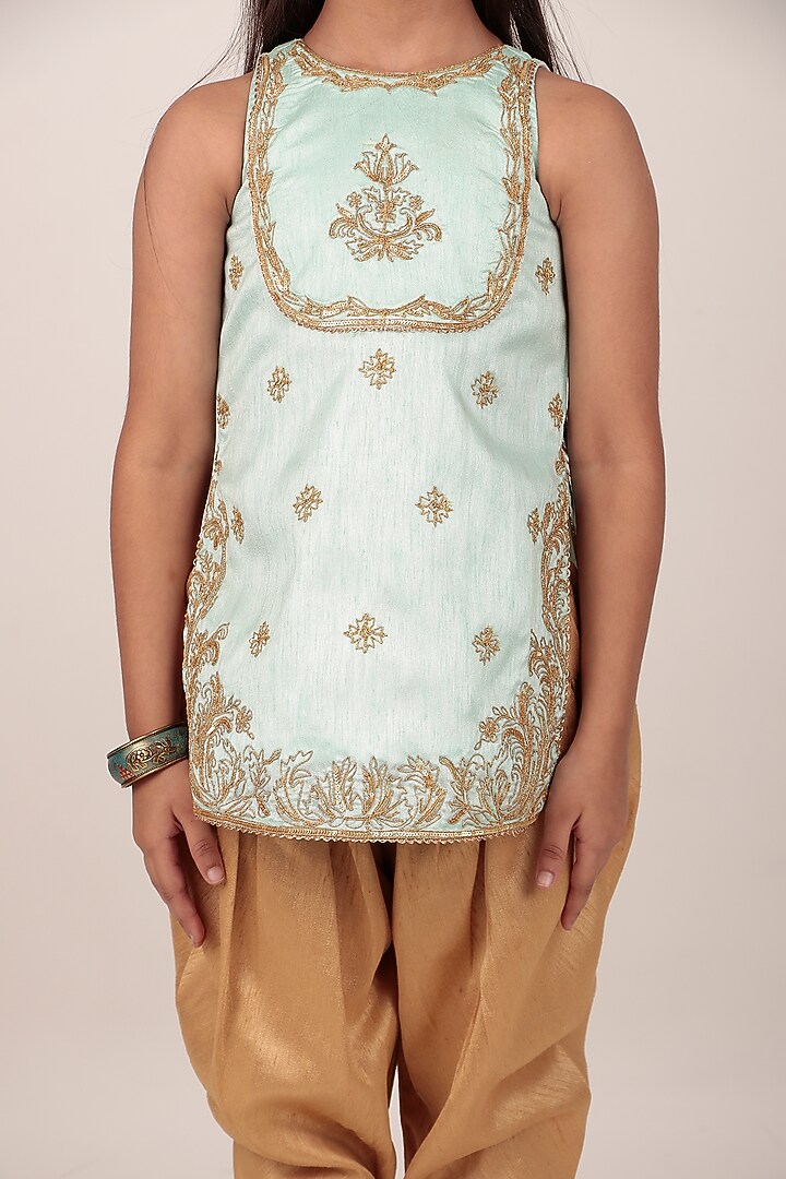Sky Blue Dupion Silk Hand-Embellished Kurta Set For Girls by Rasasvada Kids at Pernia's Pop Up Shop