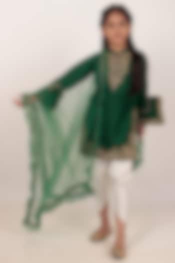 Green Dupion Silk Hand-Embroidered Kurta Set For Girls by Rasasvada Kids at Pernia's Pop Up Shop