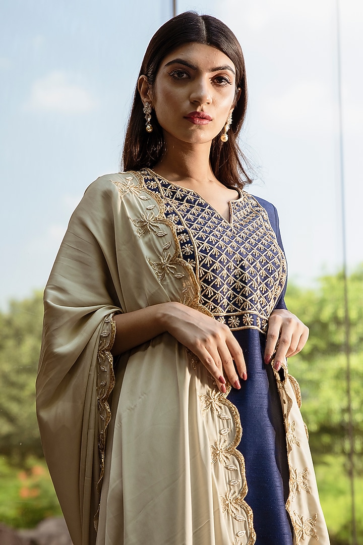 Navy Blue Hand Embroidered Kurta Set by Rashika Sharma at Pernia's Pop Up Shop