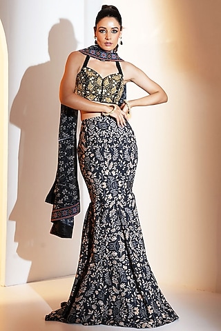 Black & Gold Modal Fishtail Lehenga Set by Rashika Sharma