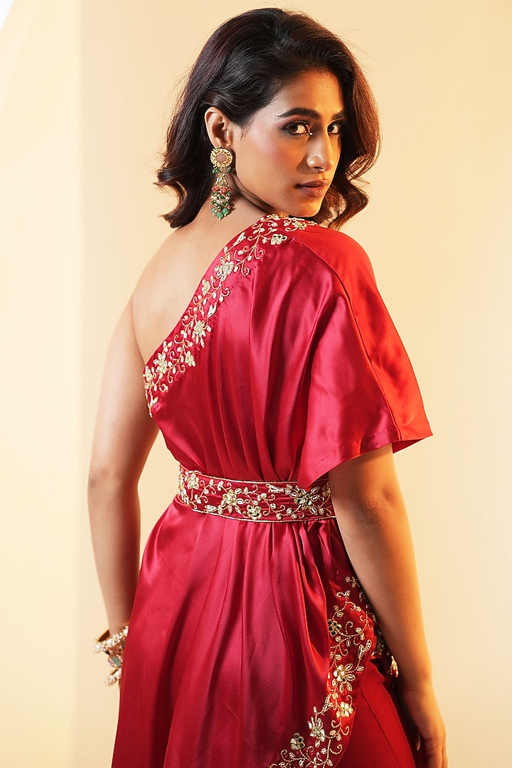 Maroon Satin Hand Embroidered Cape Set by Rashika Sharma at Pernia's Pop Up Shop