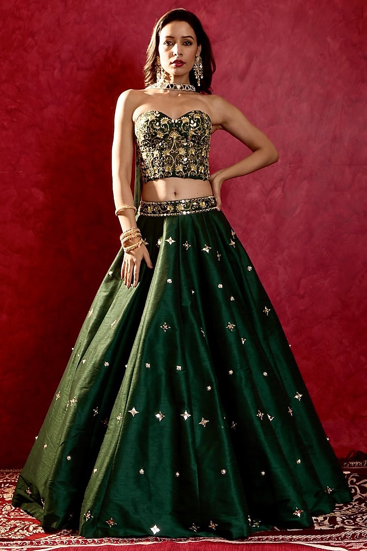 Emerald Green Silk Mirror Hand Embroidered Wedding Lehenga Set by Rashika Sharma at Pernia's Pop Up Shop
