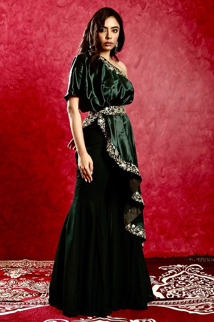 Green Satin Resham & Mirror Hand Embroidered Cape Set by Rashika Sharma at Pernia's Pop Up Shop