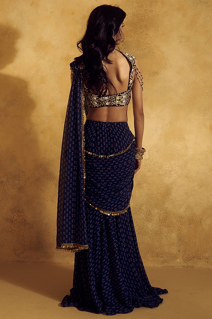 Blue Georgette Printed Pre-Draped Wedding Saree Set by Rashika Sharma at Pernia's Pop Up Shop
