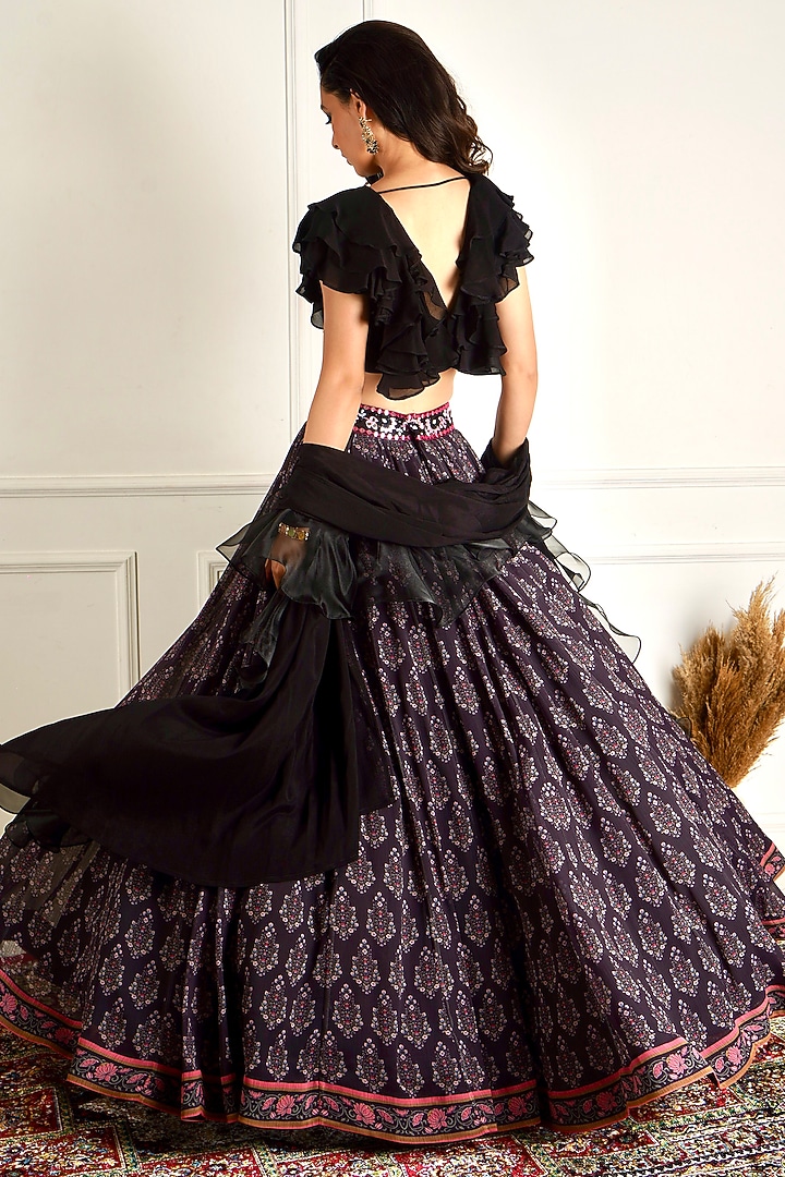 Black Printed Wedding Lehenga Set by Rashika Sharma at Pernia's Pop Up Shop