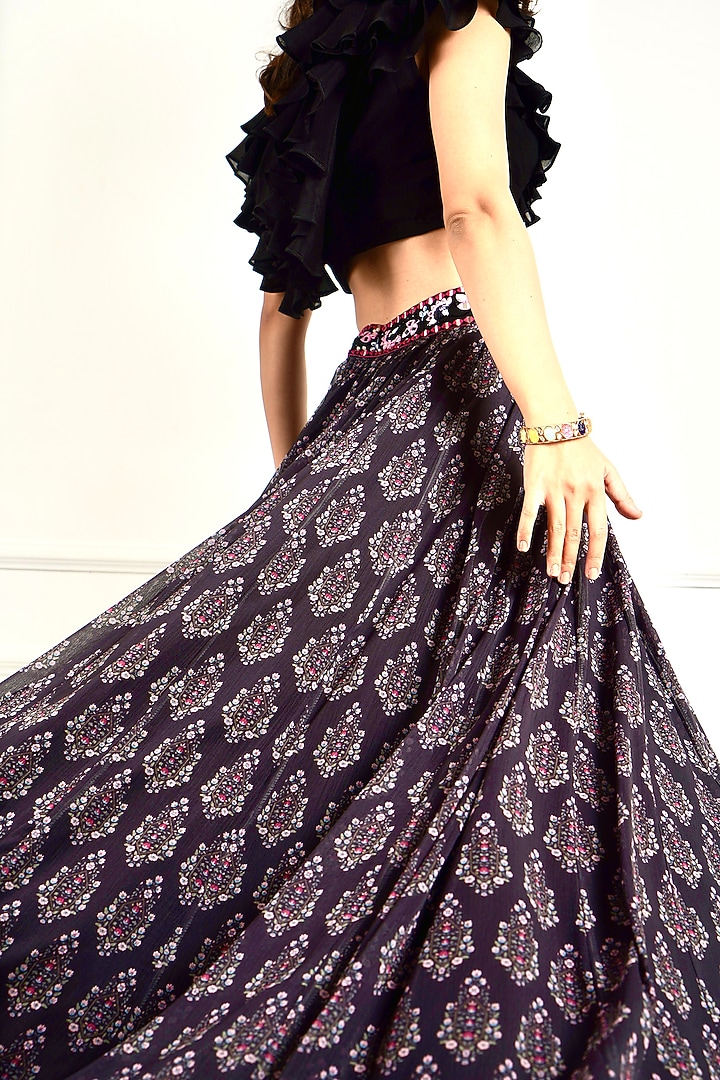 Black Printed Wedding Lehenga Set by Rashika Sharma at Pernia's Pop Up Shop