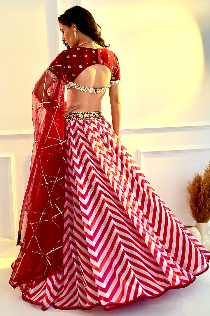 Pink Printed Wedding Lehenga Set by Rashika Sharma at Pernia's Pop Up Shop