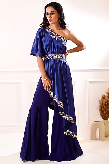 Navy Blue Embroidered Cape Set by Rashika Sharma at Pernia's Pop Up Shop