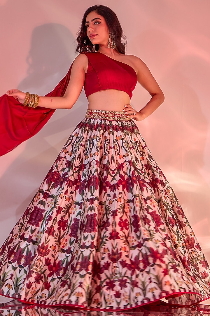 Red Silk Printed & Thread Embroidered Wedding Lehenga Set by Rashika Sharma at Pernia's Pop Up Shop