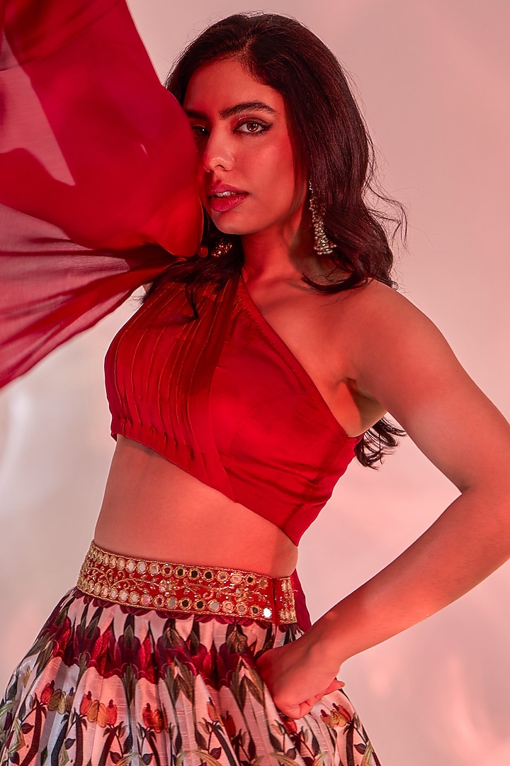 Red Silk Printed & Thread Embroidered Wedding Lehenga Set by Rashika Sharma at Pernia's Pop Up Shop