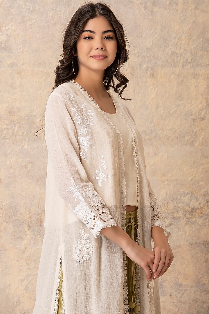 Off White Embroidered Overlay Cape by Karuna Khaitan at Pernia's Pop Up Shop