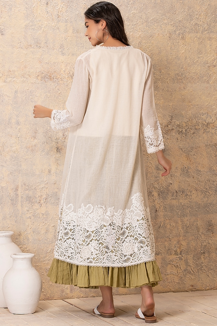 Off White Embroidered Overlay Cape by Karuna Khaitan at Pernia's Pop Up Shop