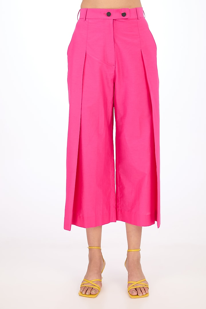 Pink Cotton Silk Short Short Trousers by Rishta By Arjun Saluja at Pernia's Pop Up Shop