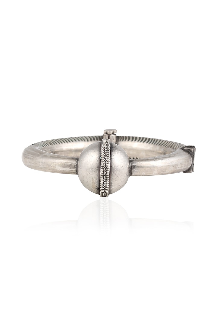 Ranakah presents Silver plated One Bead Head Kada/ bangle available only at Pernia's Pop Up Shop.