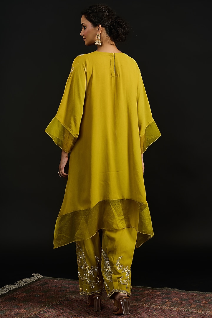 Lime Green Double Georgette Embroidered Kurta Set by Reeti Arneja at Pernia's Pop Up Shop
