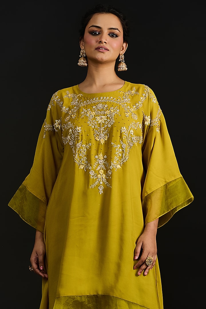 Lime Green Double Georgette Embroidered Kurta Set by Reeti Arneja at Pernia's Pop Up Shop