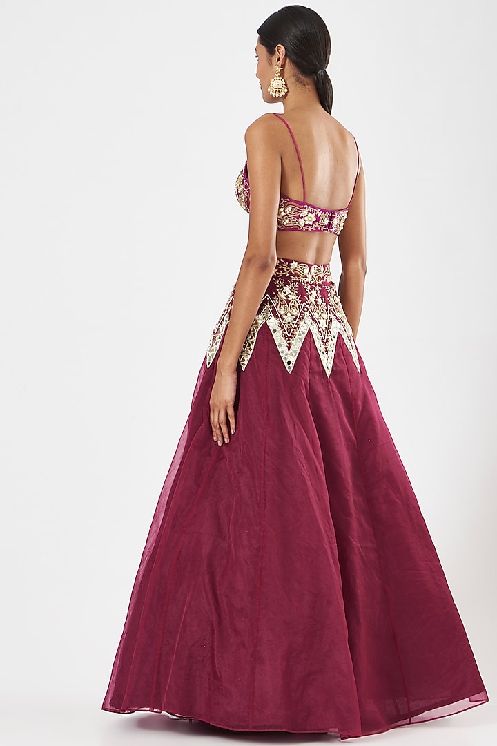 Magenta Embroidered Wedding Lehenga Set by Rashika Sharma at Pernia's Pop Up Shop