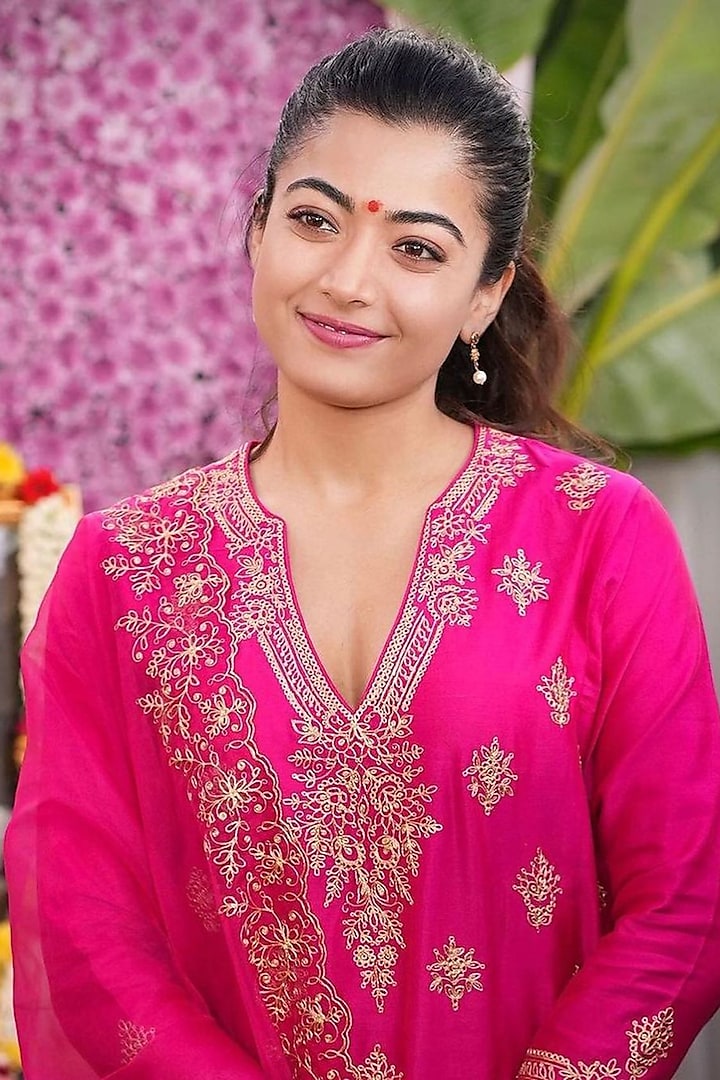 Crimson Magenta Silk Chanderi Embroidered Kurta Set by Sureena Chowdhri at Pernia's Pop Up Shop