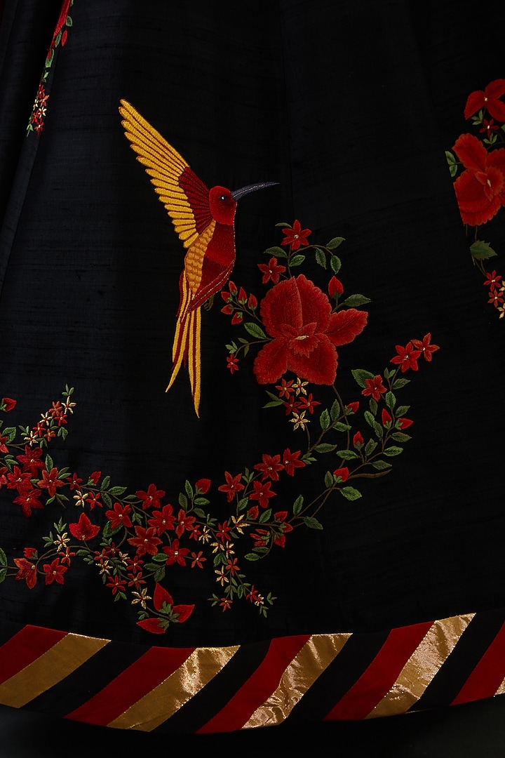 Black Chanderi Silk Resham Hand Embroidered Bridal Lehenga Set by Rohit Bal at Pernia's Pop Up Shop