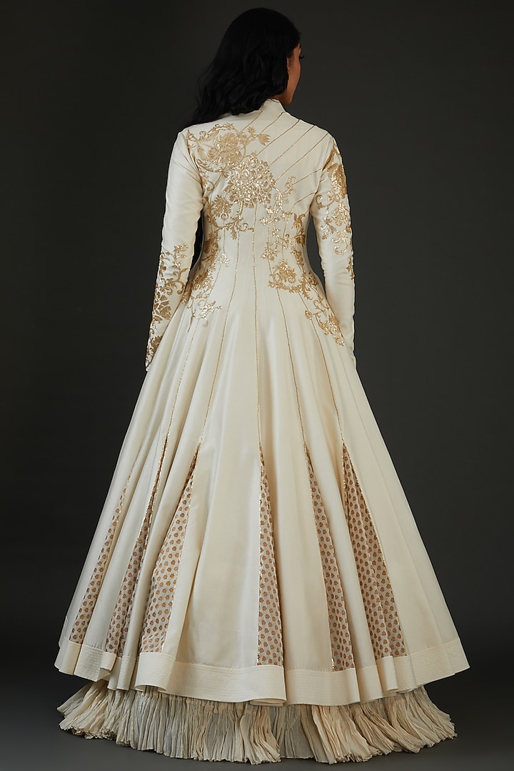 White Chanderi Silk Embroidered Jacket by Rohit Bal at Pernia's Pop Up Shop