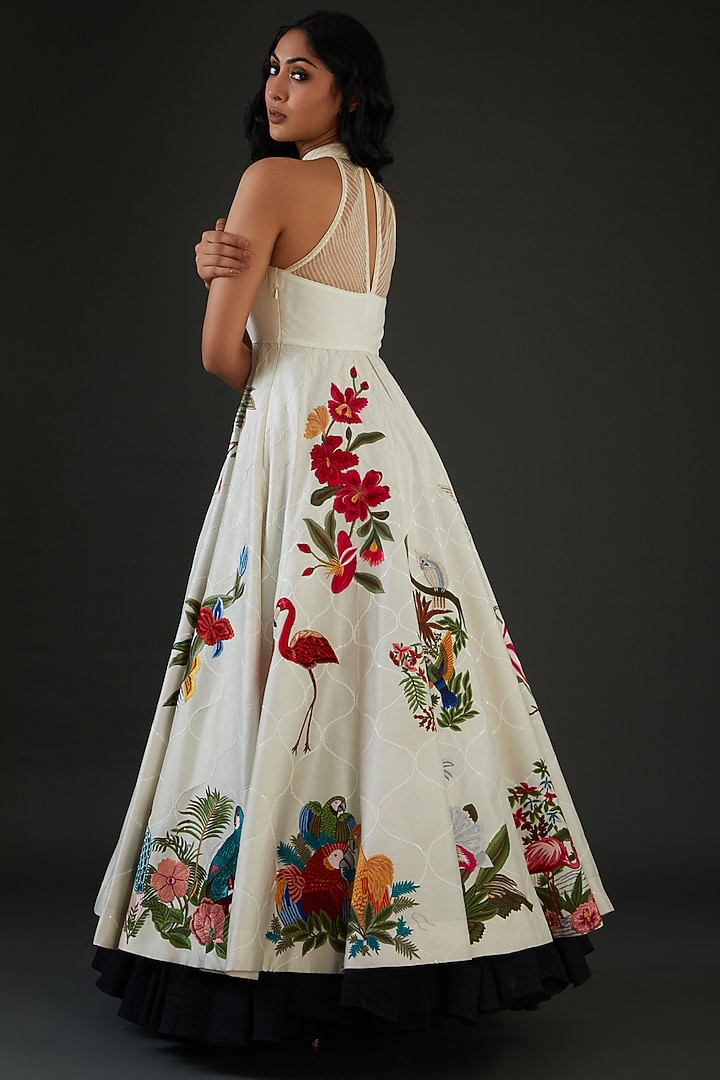 Ivory Chanderi Silk Embroidered Bridal Anarkali Set by Rohit Bal at Pernia's Pop Up Shop