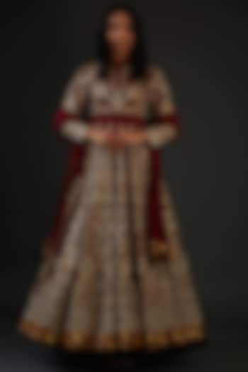 Wine Chanderi Silk Embroidered Anarkali Set by Rohit Bal at Pernia's Pop Up Shop