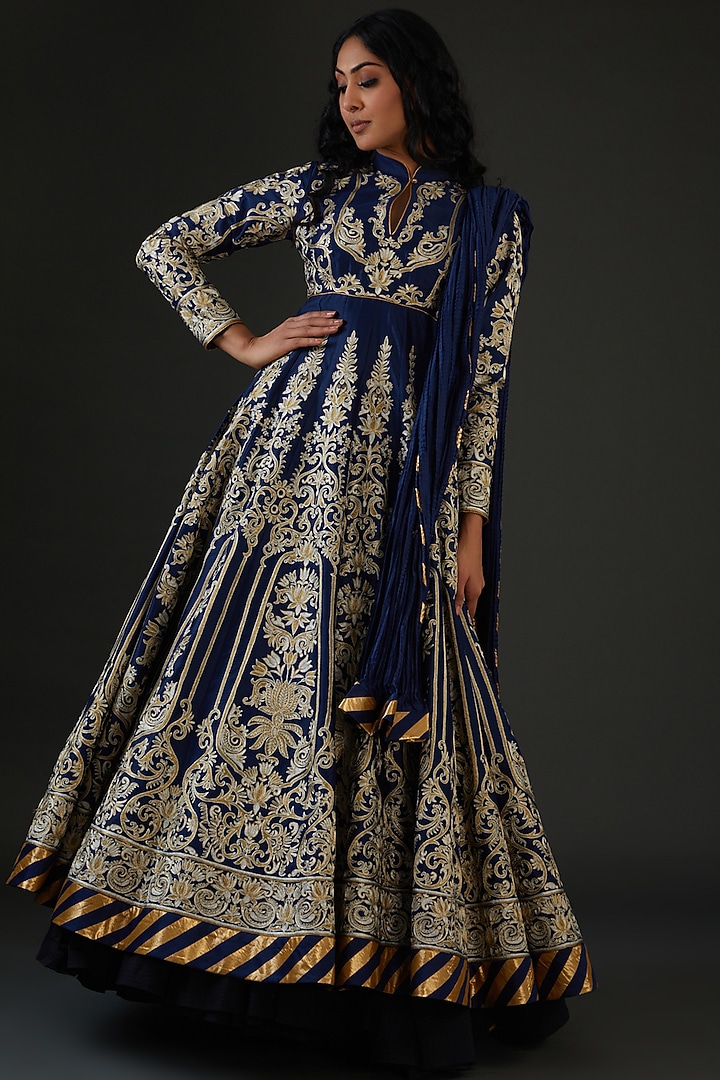 Indigo Blue Chanderi Silk Embroidered Bridal Anarkali Set by Rohit Bal at Pernia's Pop Up Shop