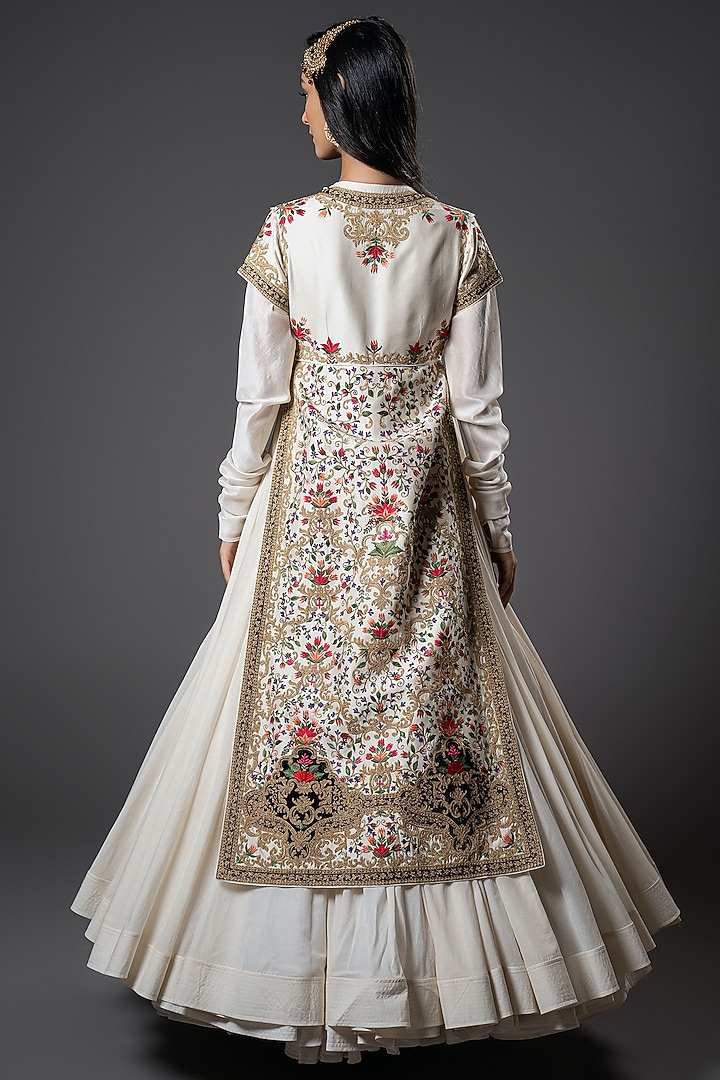 Ivory Chanderi Silk Floral Embroidered Bridal Anarkali Set by Rohit Bal at Pernia's Pop Up Shop