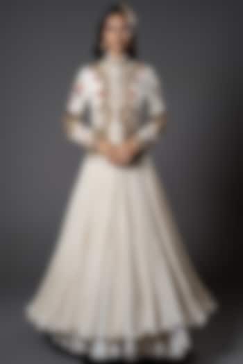 Ivory Chanderi Silk & Velvet Silk Floral Embroidered Jacket by Rohit Bal at Pernia's Pop Up Shop