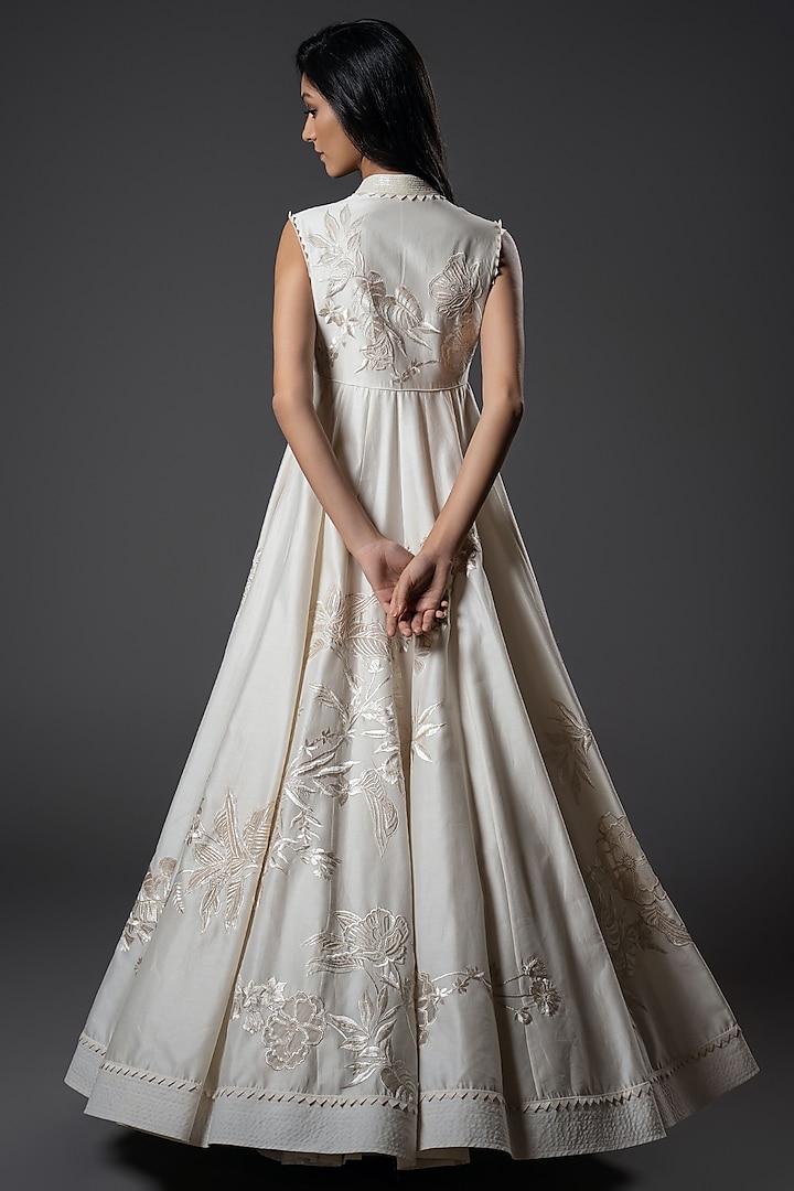 Ivory Chanderi Silk Resham Embroidered Bridal Anarkali Set by Rohit Bal at Pernia's Pop Up Shop