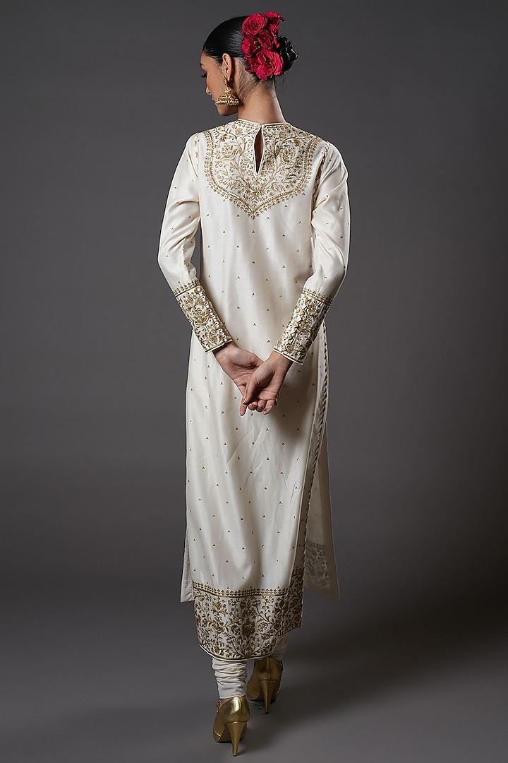 Ivory Chanderi Silk Zari Embroidered Kurta Set by Rohit Bal at Pernia's Pop Up Shop