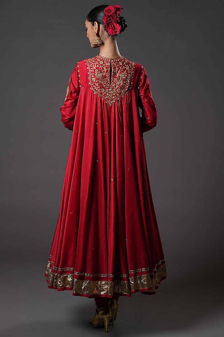 Wine Red Chanderi Silk Floral Embroidered Kalidar Bridal Anarkali Set by Rohit Bal at Pernia's Pop Up Shop