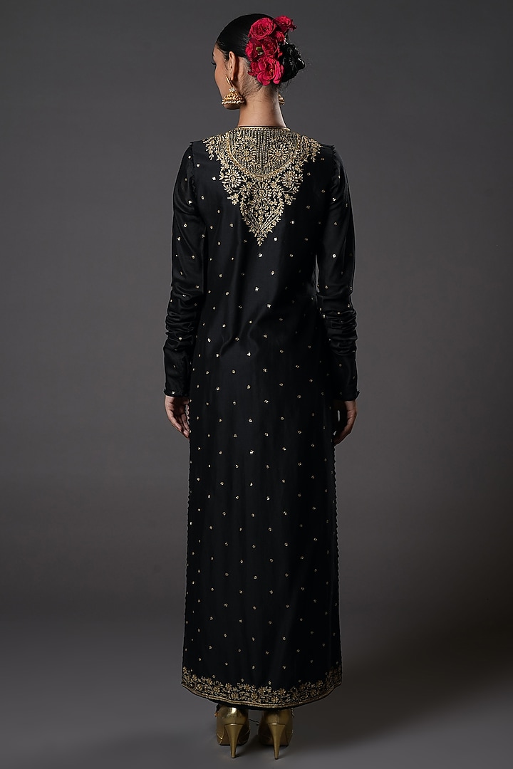 Black Chanderi Silk Floral Embroidered Straight Kurta Set by Rohit Bal at Pernia's Pop Up Shop