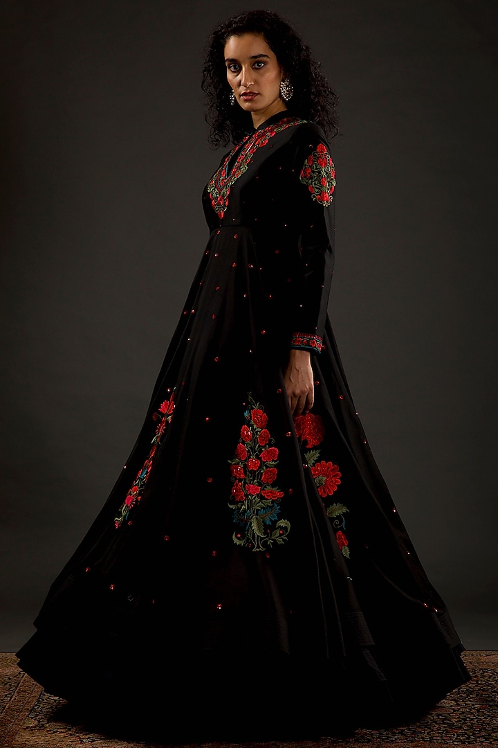 Black Hand Embroidered Bridal Anarkali Set by Rohit Bal at Pernia's Pop Up Shop
