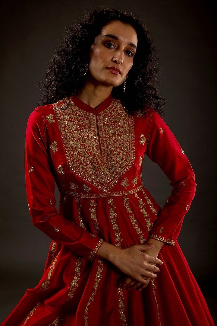 Bindi Red Hand Embroidered Bridal Anarkali Set by Rohit Bal at Pernia's Pop Up Shop