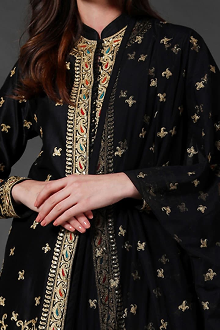Black Machine & Hand Embroidered Kurta Set by Rohit Bal at Pernia's Pop Up Shop