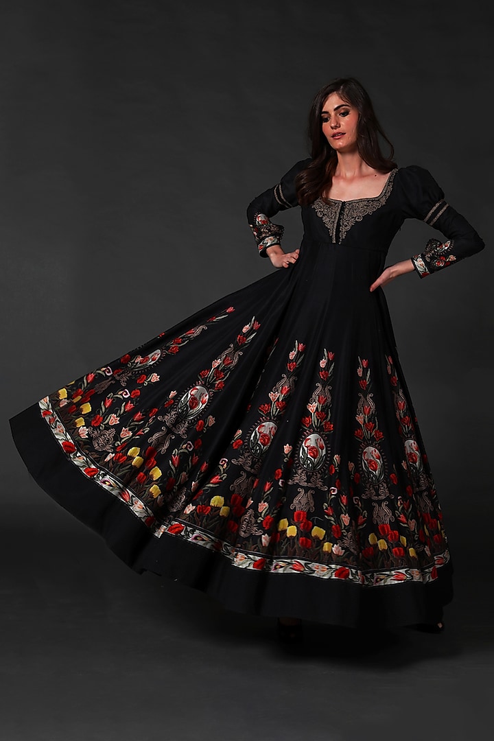 Black Digital Printed Anarkali Set by Rohit Bal at Pernia's Pop Up Shop