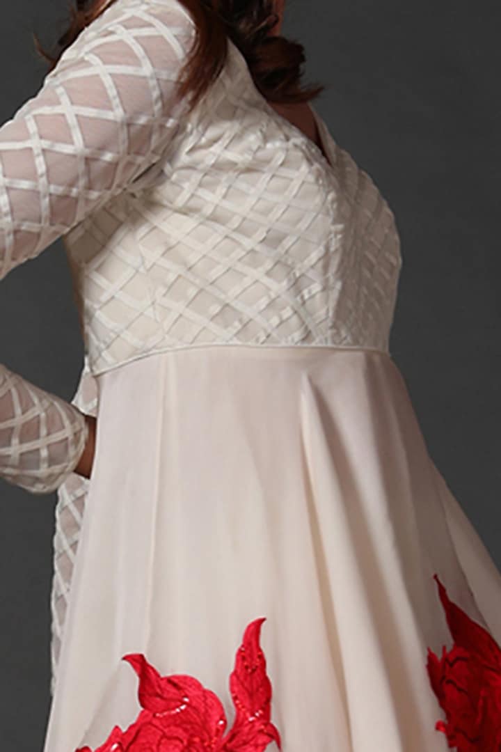 Ivory Chanderi Embroidered Bridal Anarkali Set by Rohit Bal at Pernia's Pop Up Shop