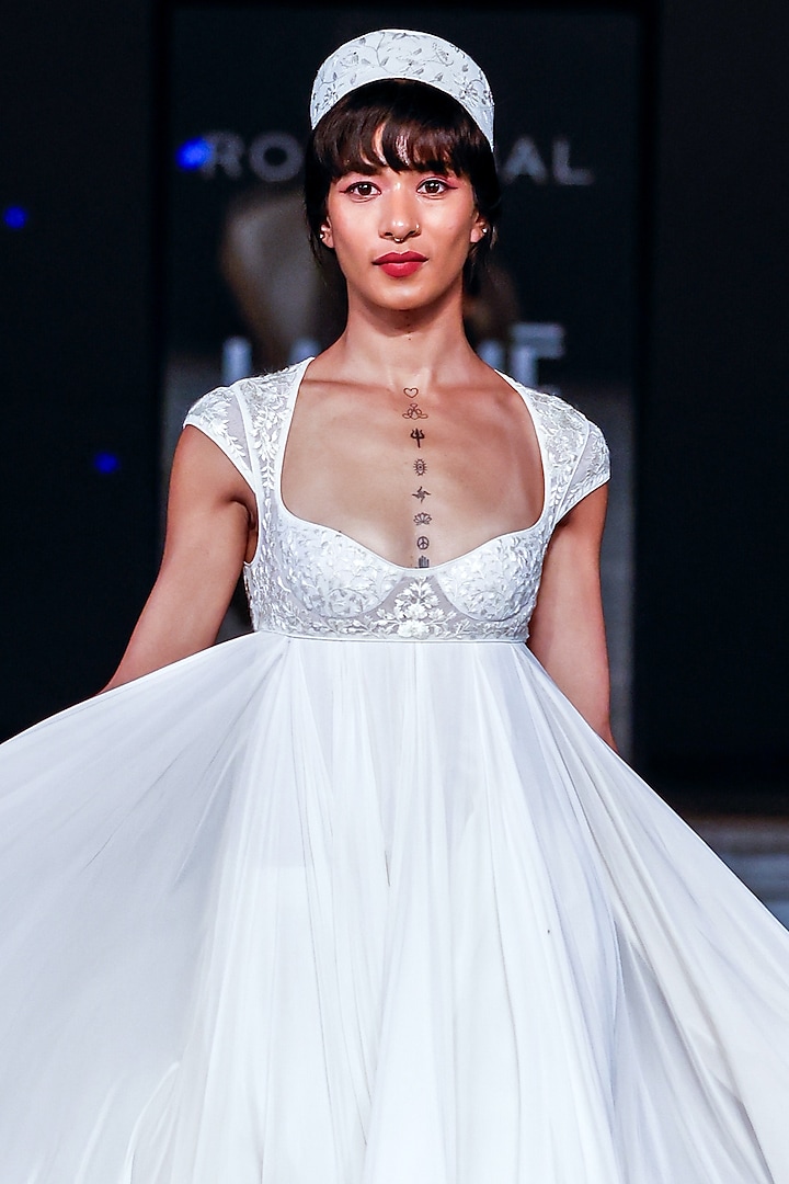 Ivory Chiffon & Chanderi Net Machine Embroidered Bridal Anarkali Set by Rohit Bal at Pernia's Pop Up Shop