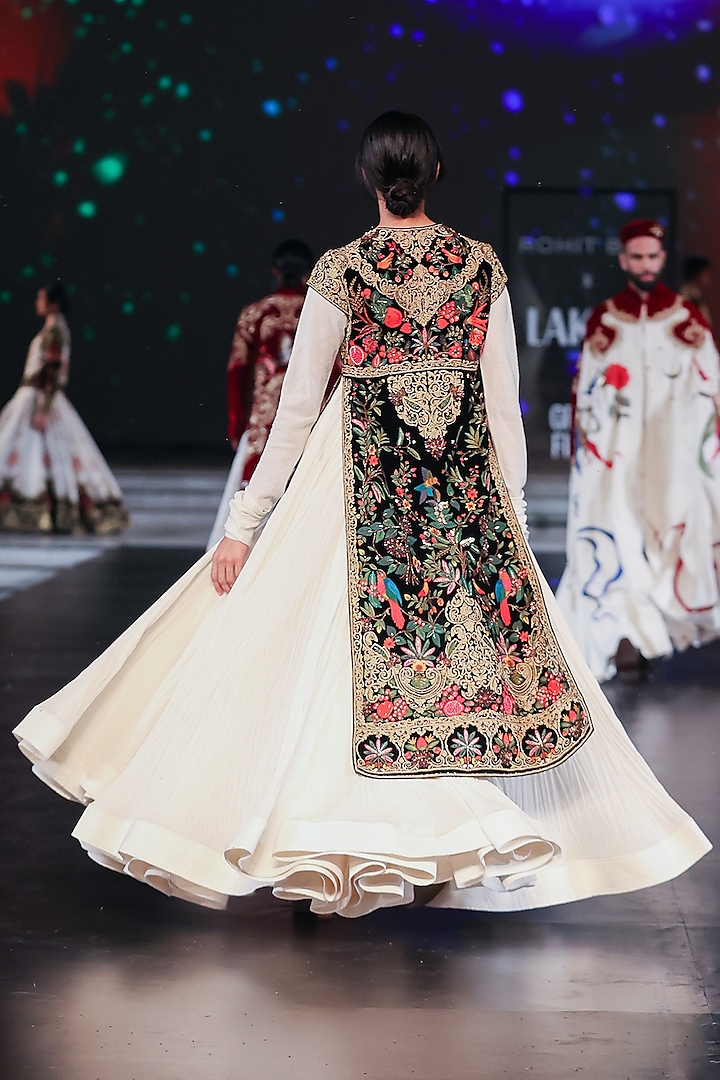 Ivory & Black Chanderi Resham Embroidered Bridal Anarkali Set by Rohit Bal at Pernia's Pop Up Shop