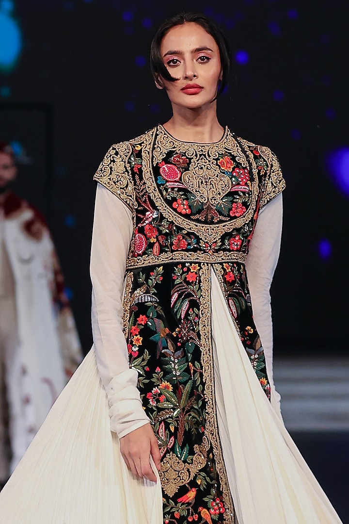 Ivory & Black Chanderi Resham Embroidered Bridal Anarkali Set by Rohit Bal at Pernia's Pop Up Shop