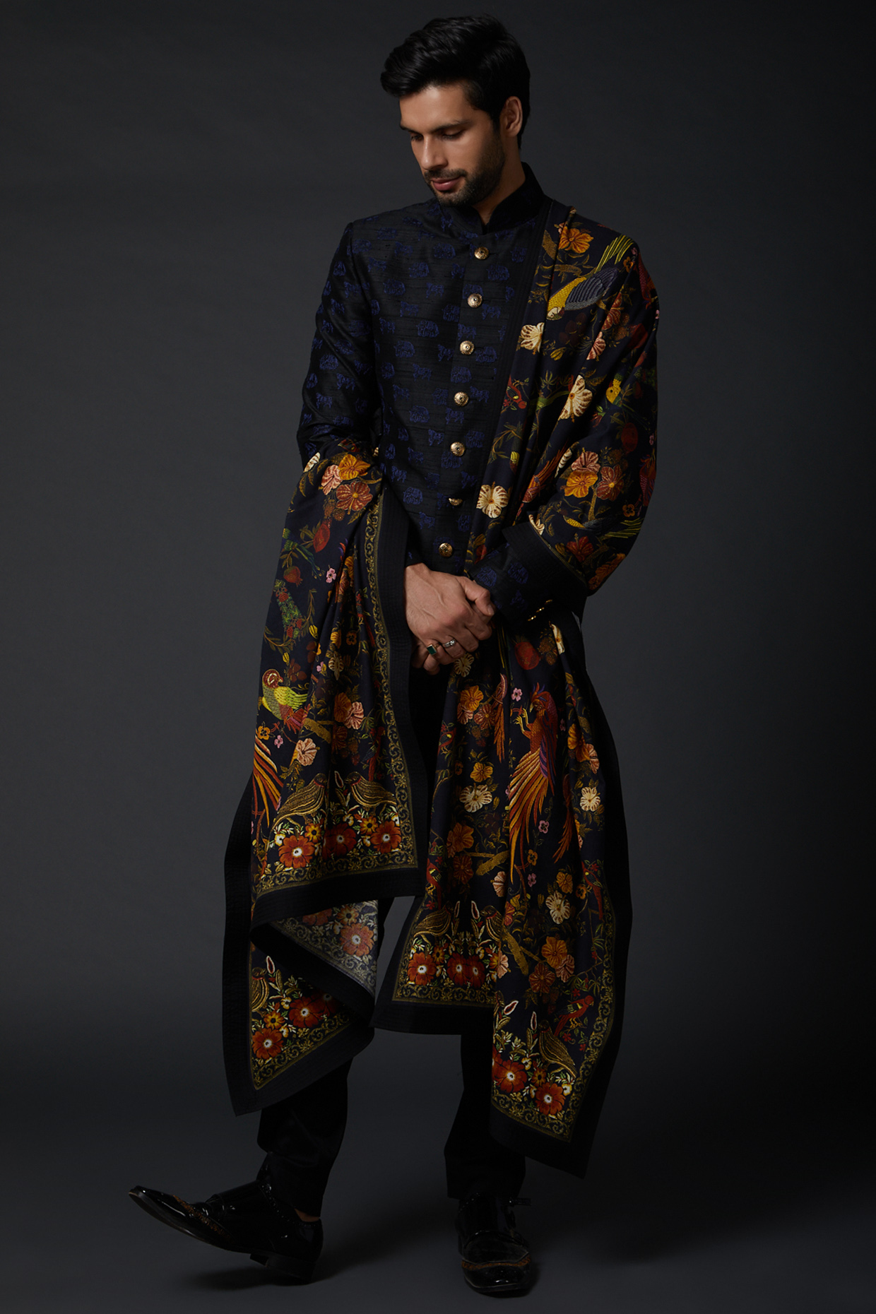 Indigo Blue Printed Khadi Shawl by Rohit Bal Men at Pernia's Pop Up Shop